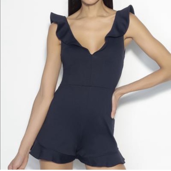 Susana Monaco Double V Sleeveless Navy Ruffled Romper Jumpsuit Shorts Sz Large - Picture 1 of 10